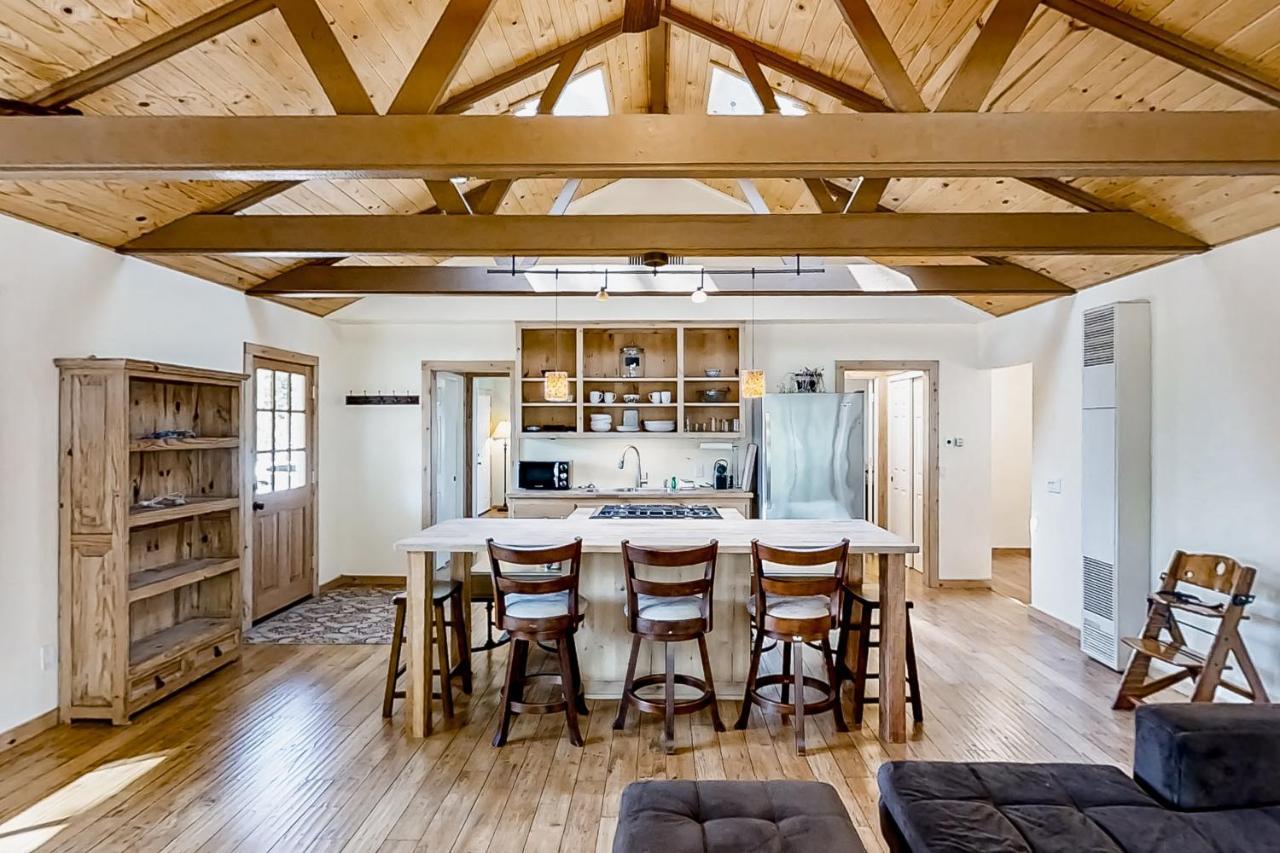 Cascadel Hideaway Villa North Fork Exterior photo