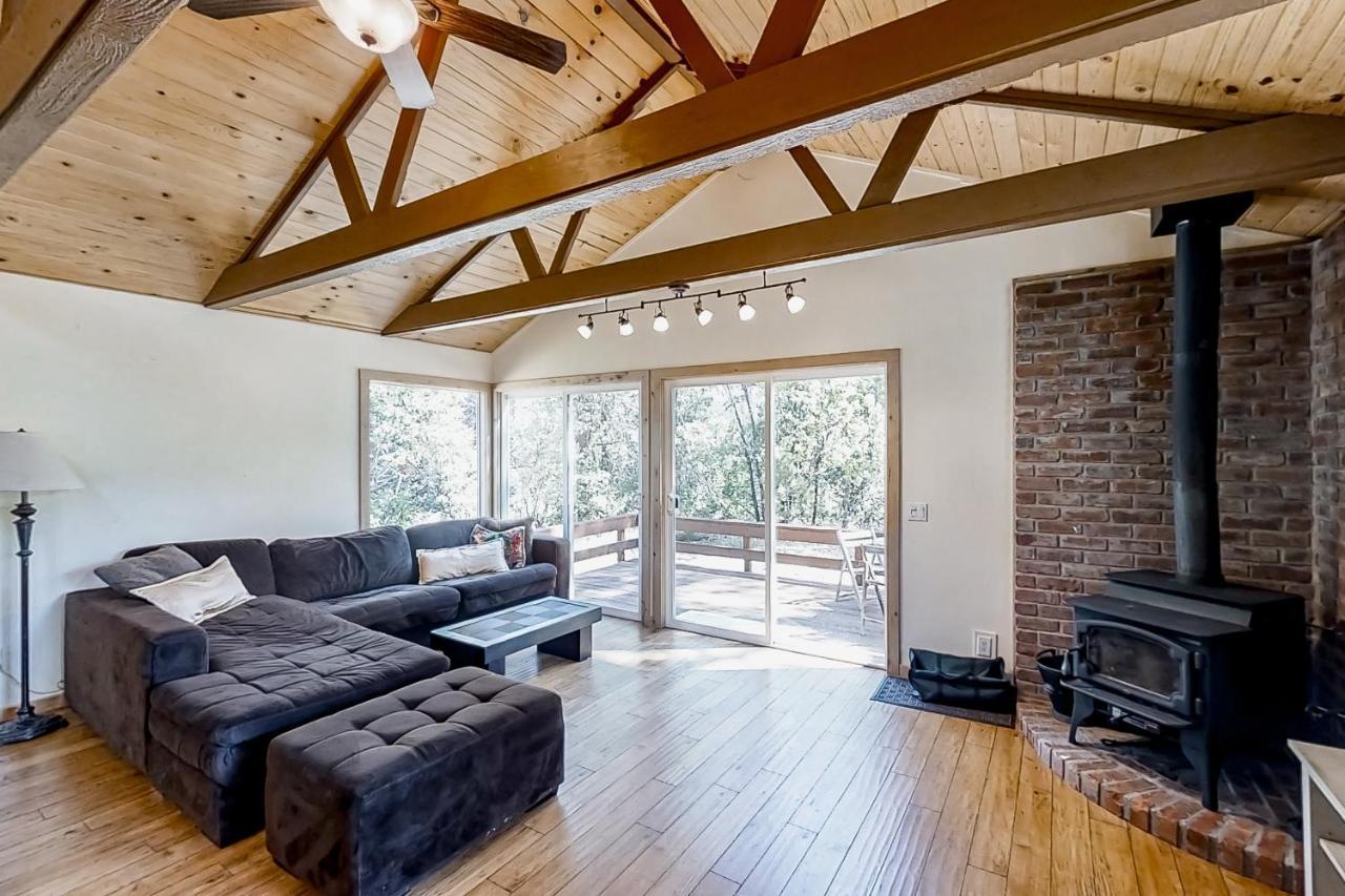 Cascadel Hideaway Villa North Fork Exterior photo